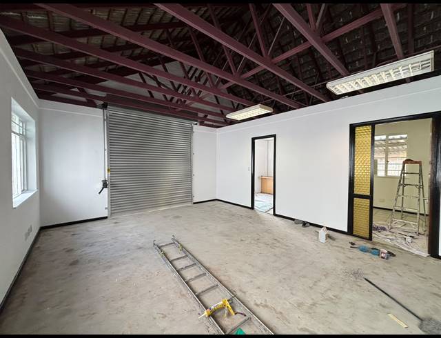 225M² WAREHOUSE TO LET IN EPPING INDUSTRIAL